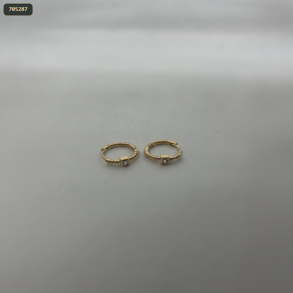 Arete Argolla 16MM Piedra Cristal - fondo blanco