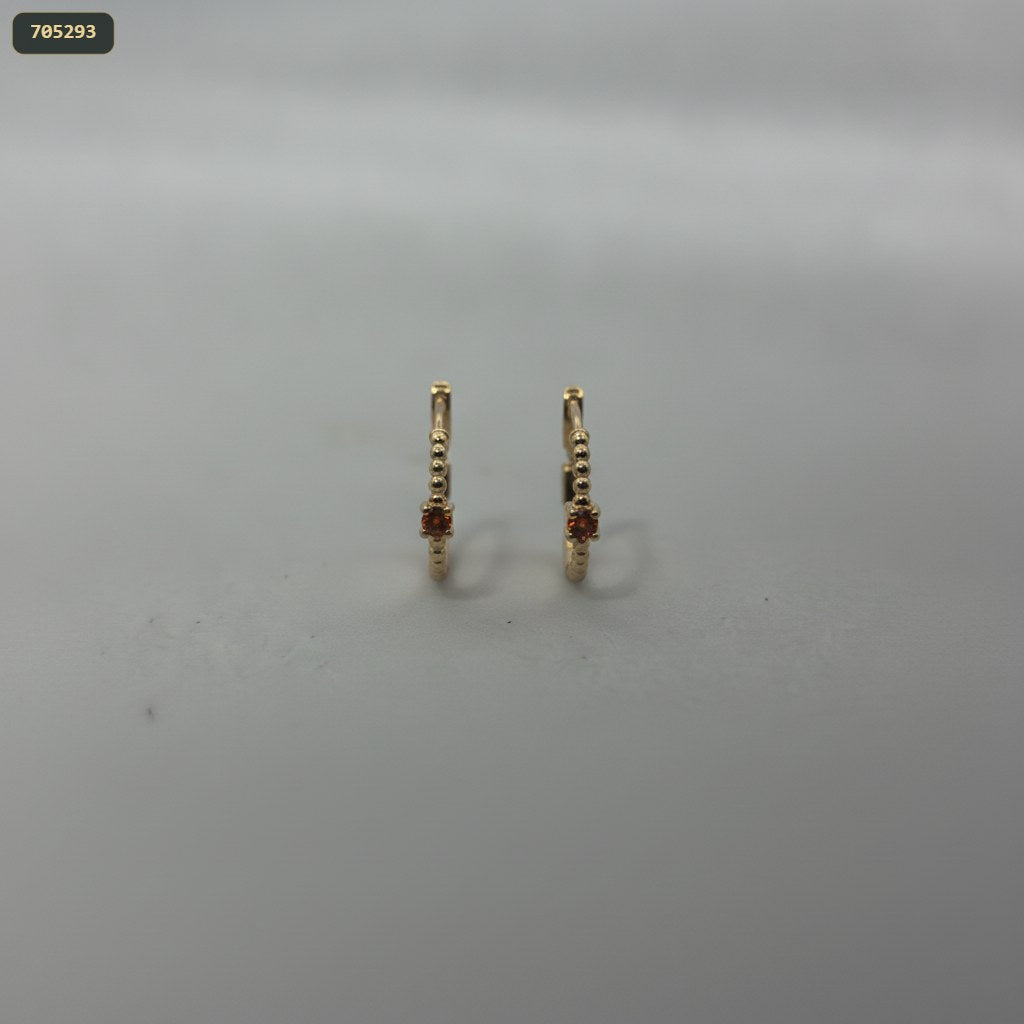 Arete Argolla 17MM Solitario Topacio - fondo blanco