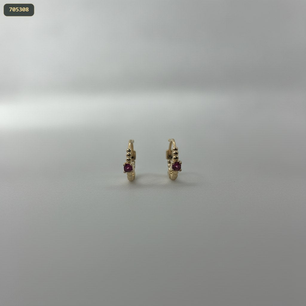 Arete Argolla 15MM con Solitario Topacio - fondo blanco