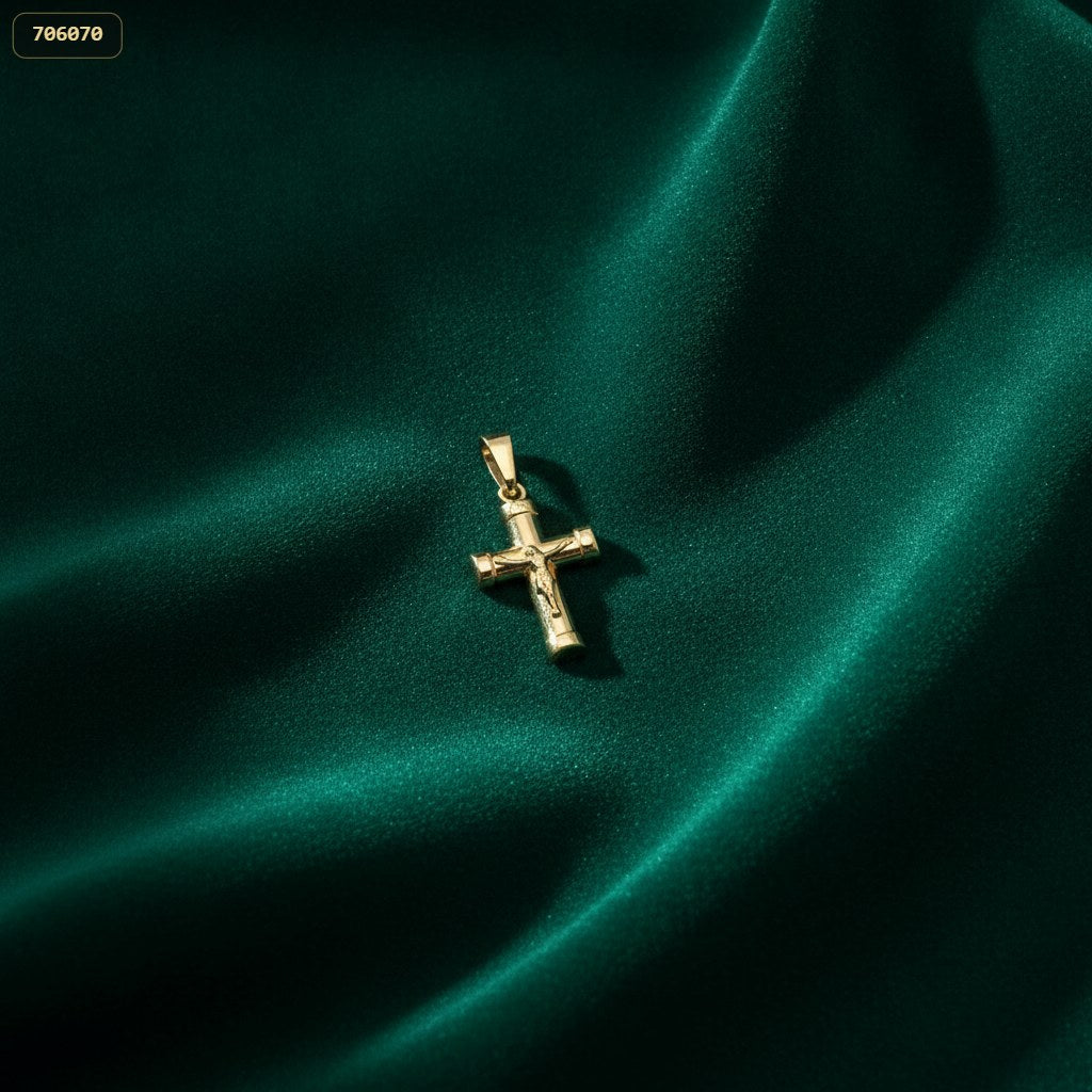 Dije Cruz Cristo Cilindrico 24*12MM - con modelo