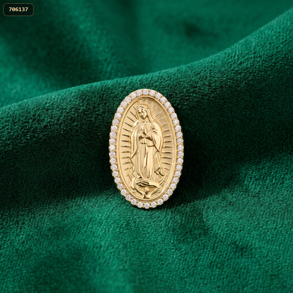 Dije Guadalupe Borde Piedras - con modelo