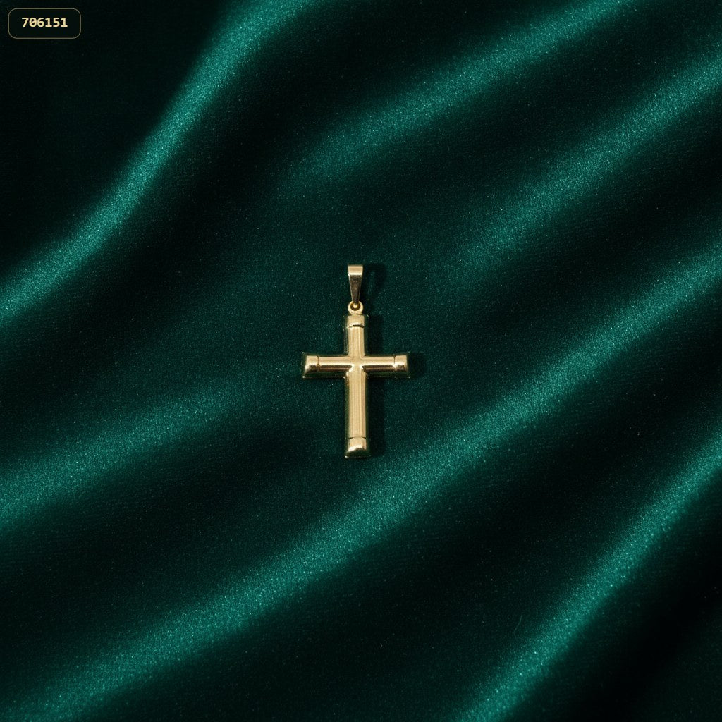 Dije Cruz Cilindrica 2.5CM - fondo verde