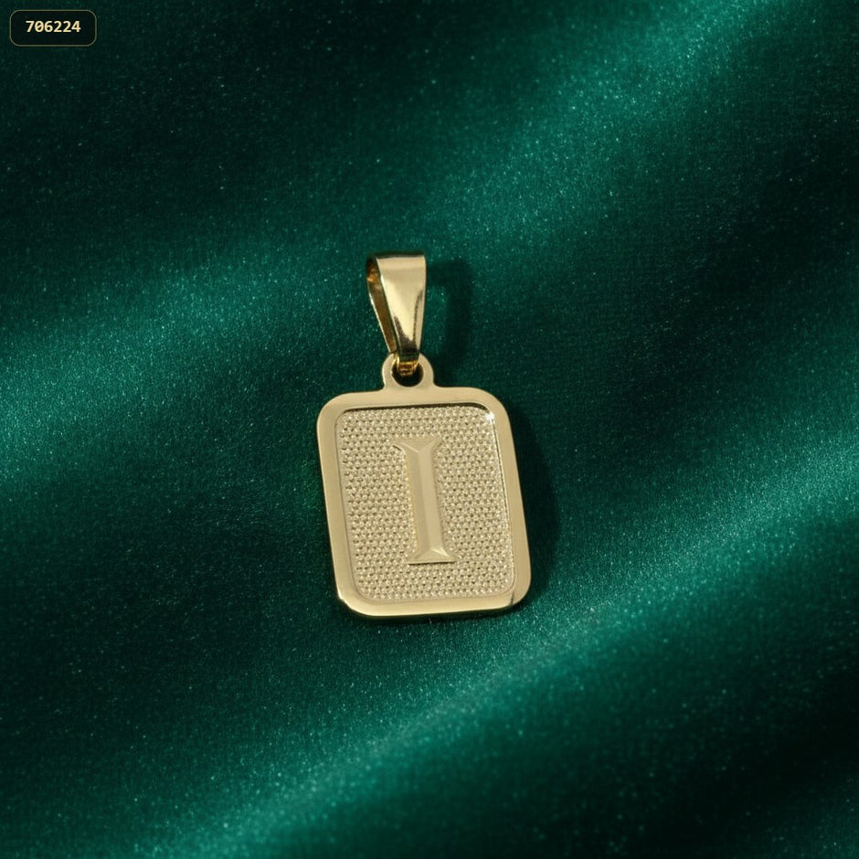 Dije Placa Letra I - fondo verde