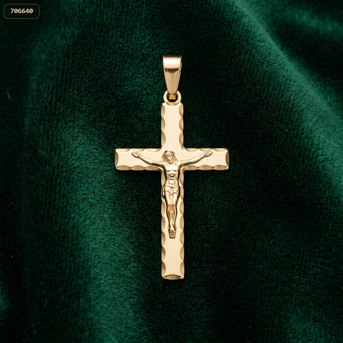 Dije Cruz Inri 33*16MM Bordes Troquelados - fondo verde