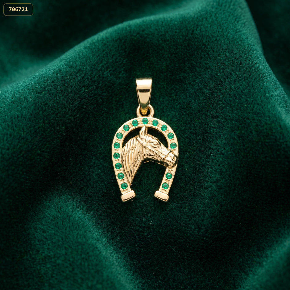 Dije Caballo Herradura con Zircones - fondo verde