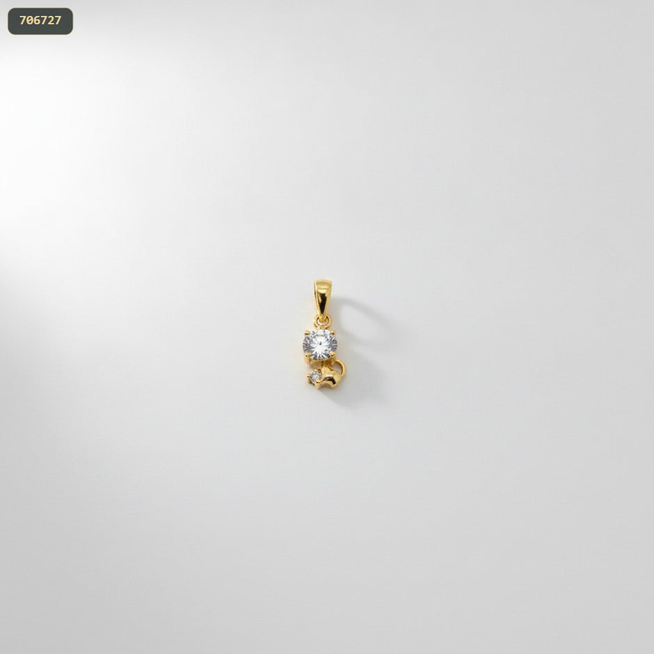 Dije Gato 14MM con Zircon - fondo blanco