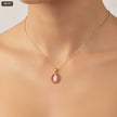 Dije Medalla Guadalupe 12MM Borde Zircones Rosa - fondo verde