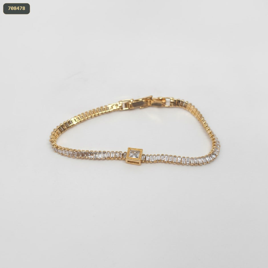 Pulsera Tipo Tennis Rectangular/centro Cristal 18CM - fondo blanco