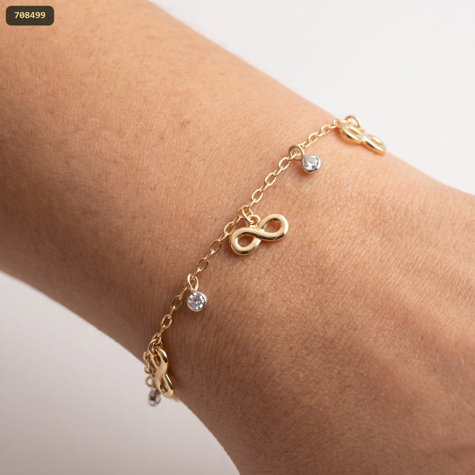 Pulsera 3 Infinitos 10MM con 2 Zircones - con modelo